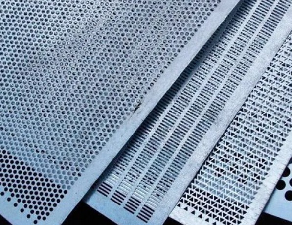 Лист перфорированный нержавеющий SEg 12Х18Н10Т 6 мм ТУ 25.11.23-002-23083253-2017 фото