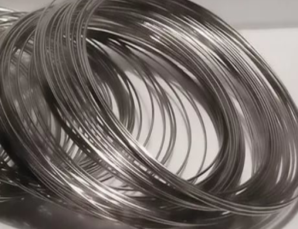 Проволока титановая сварочная ВТ20-2св 2,5 мм ГОСТ 27265-87 фото